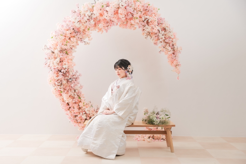 桜のアーチが可愛い屋内庭園 photo by谷澤明美