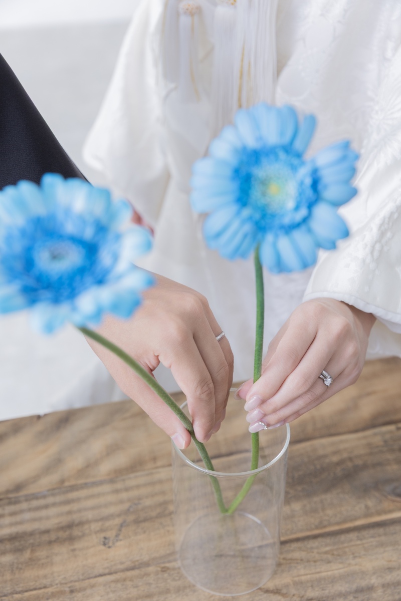 ひとつの花瓶に、二人の想いを活けて