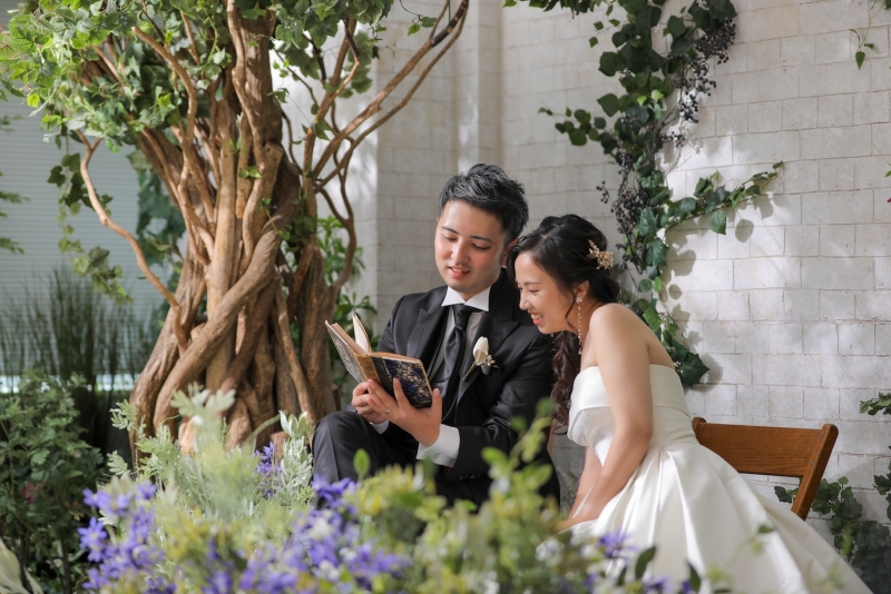 お二人で仲良く本を読みながら！