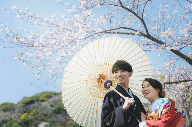 桜、和傘、そして二人。