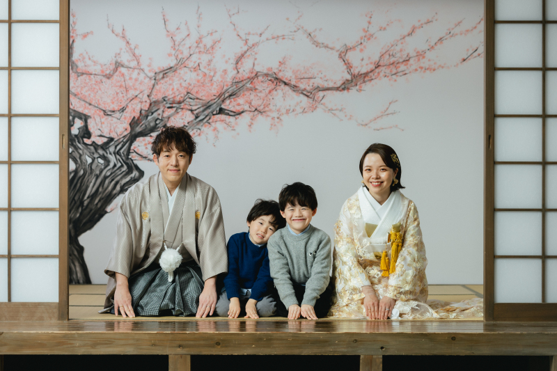 STUDIO AQUA 横浜みなとみらい店(スタジオAQUA)_家族・友人を撮影に呼べる