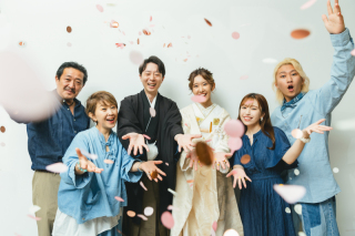 ご家族や友人との撮影も追加料金無しで可能です♪