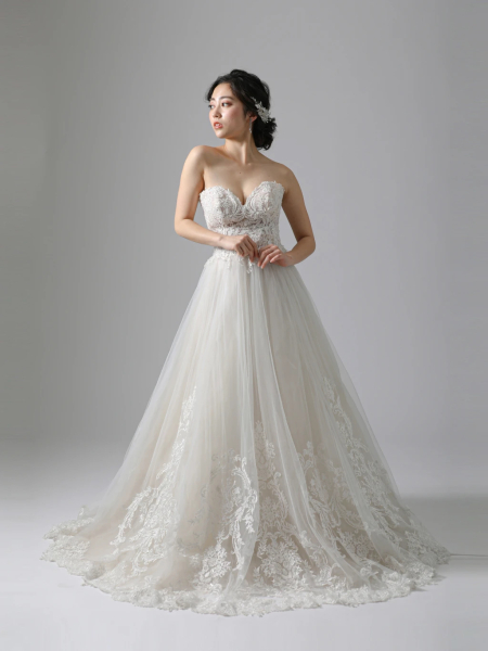 STUDIO AQUA 横浜みなとみらい店（スタジオAQUA）_ウエディングドレスが豊富