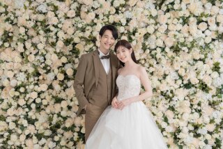 STUDIO AQUA 横浜みなとみらい店（スタジオAQUA）_ウェディングフォトにぴったりなフラワーウォール