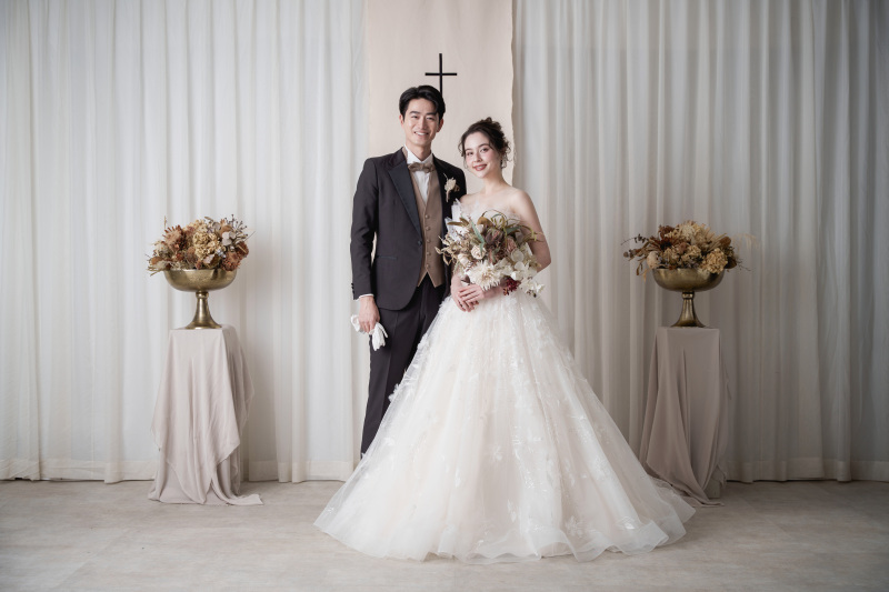 【フラワーウォールやチャペル背景もあり!】洋装ハウススタジオ ◇20Pアルバム付き◇和装でもOK!