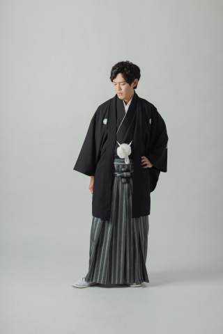 グレー(袴)