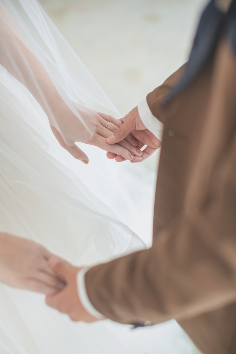 手と手を取り合って・・