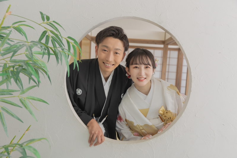 最後のショットは丸窓で