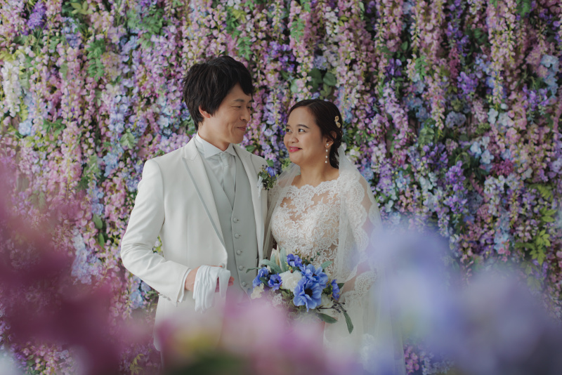 花とベールが織りなすロマンチックフォト