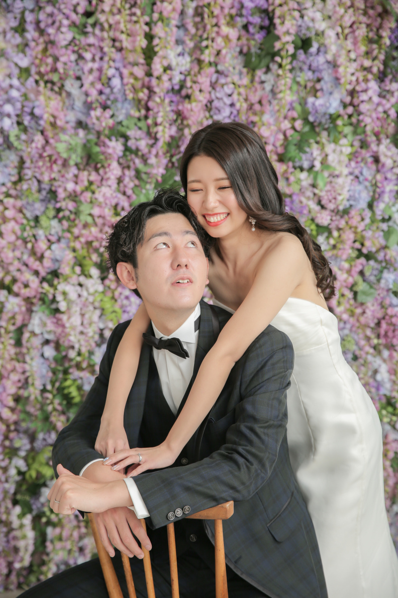 新婦様からのバックハグ