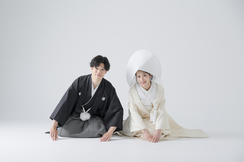 和装の凛とした正座ショット