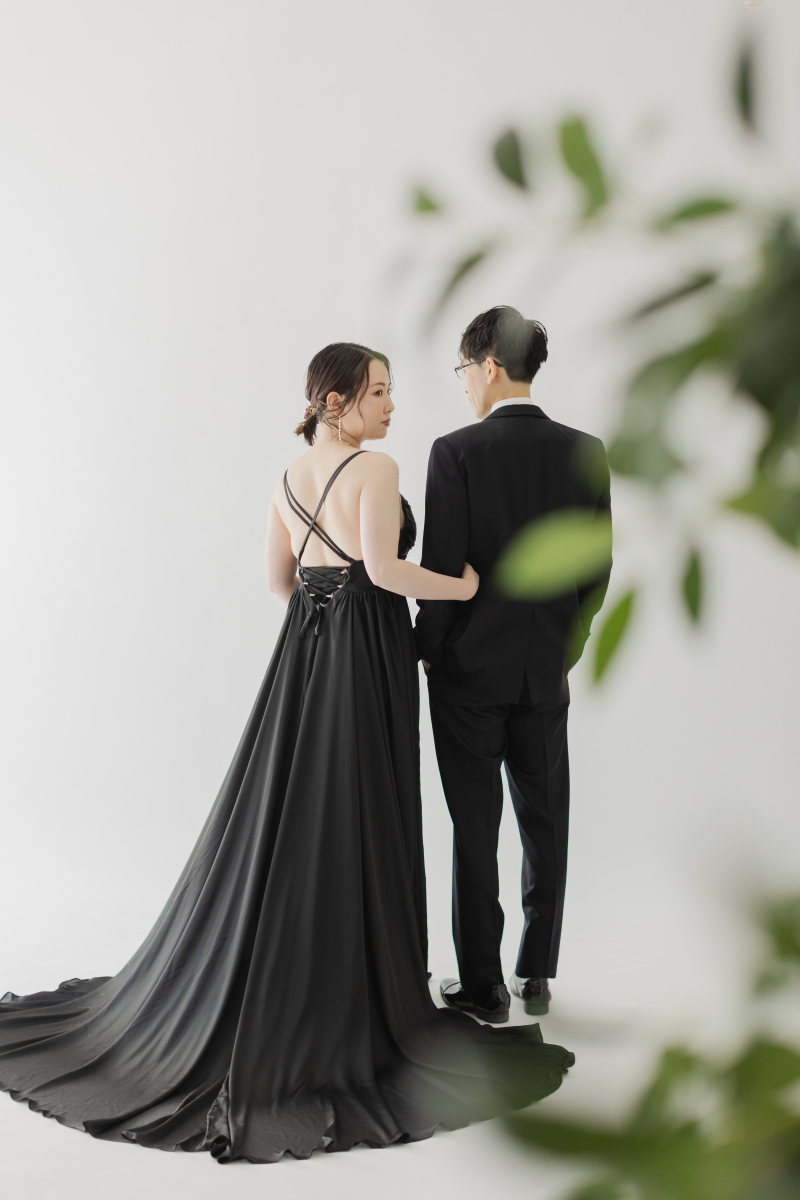 BLACK ×BLACK coordinate