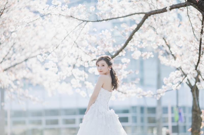 かわいい桜を背景に・・・