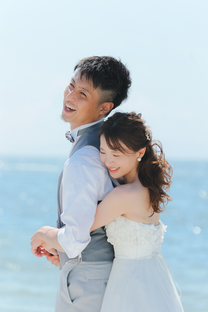 後ろからぎゅ〜っと♡♡