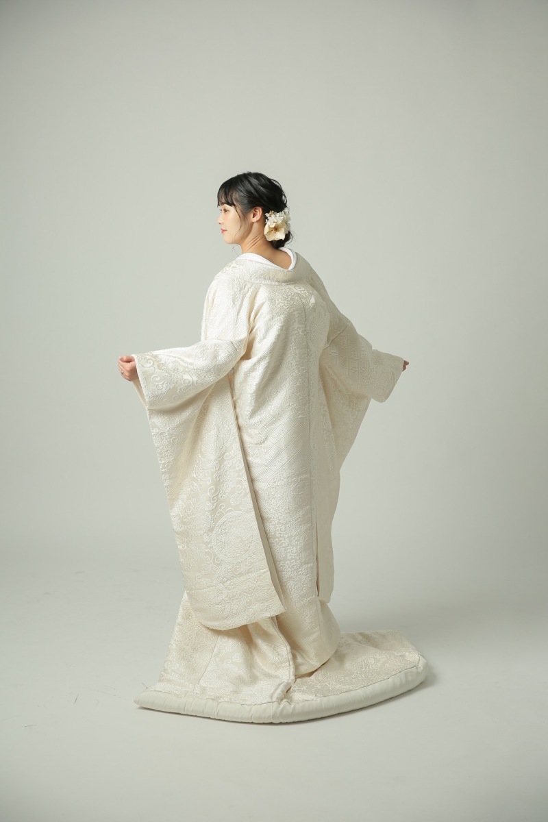 綺麗な刺繍の白無垢