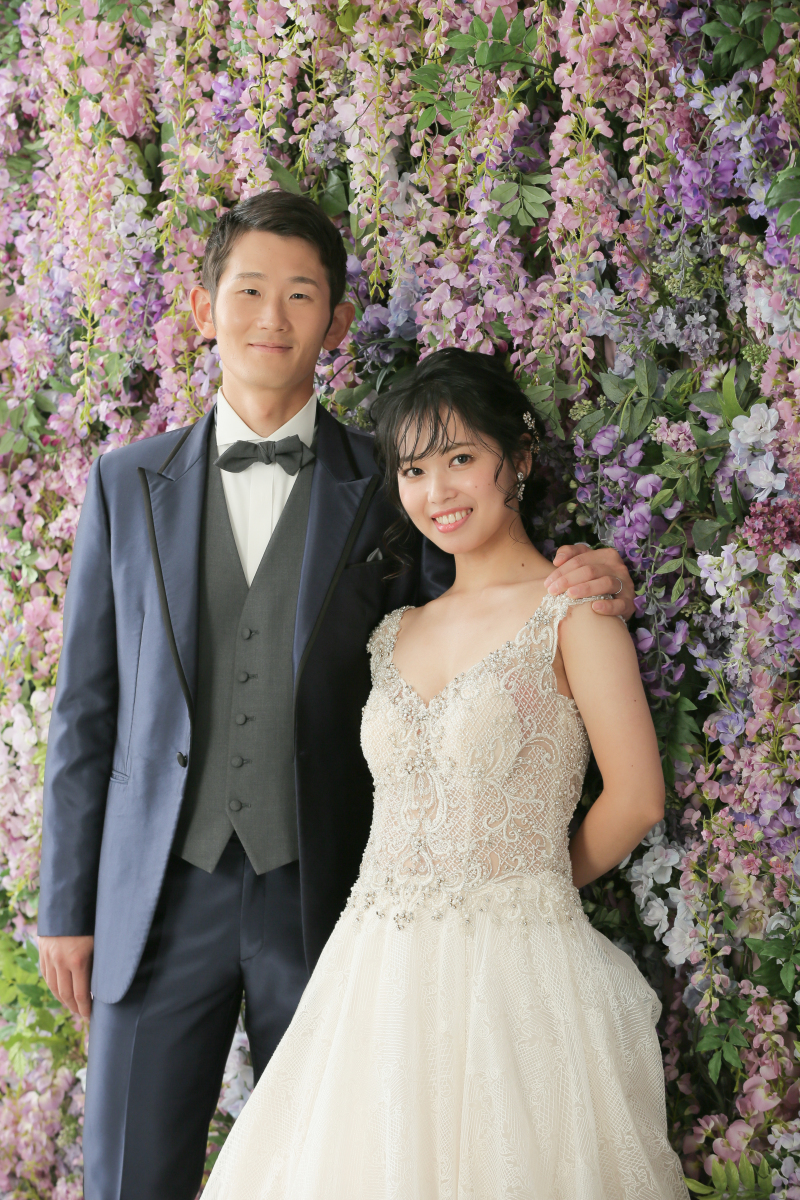 笑顔いっぱいの洋装スタジオ撮影