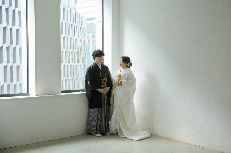 阪神百貨店を背景に