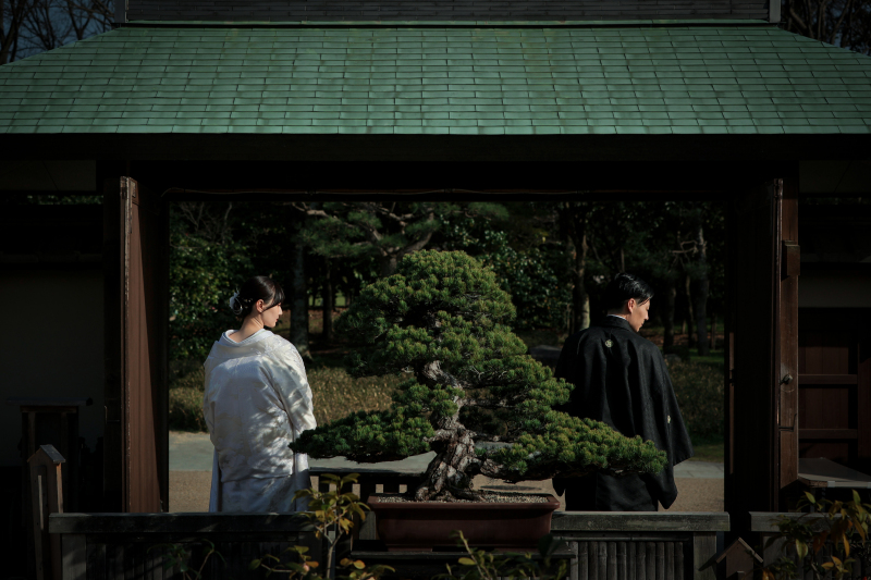 庭園の入り口で