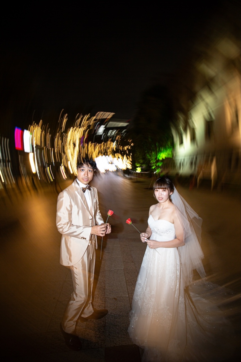 光の道を歩むふたり