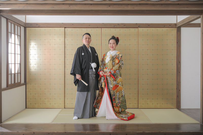 まずは色打掛から!