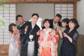 「家族と一緒に、スタジオで撮影しました」