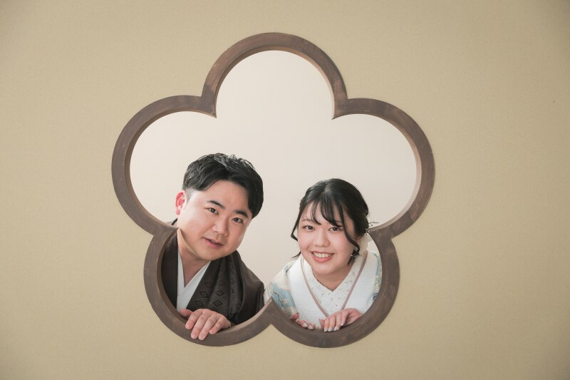 ハートの窓から、仲睦まじいお顔のぞかせ