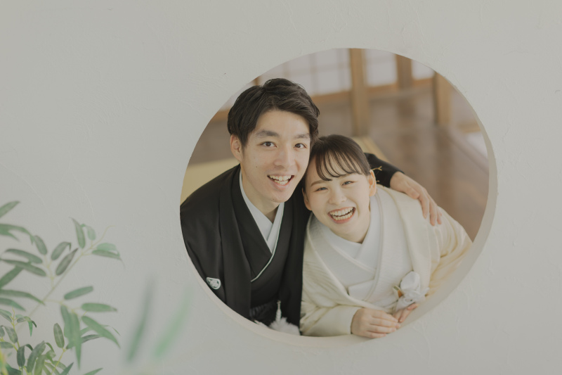 窓からこんにちは