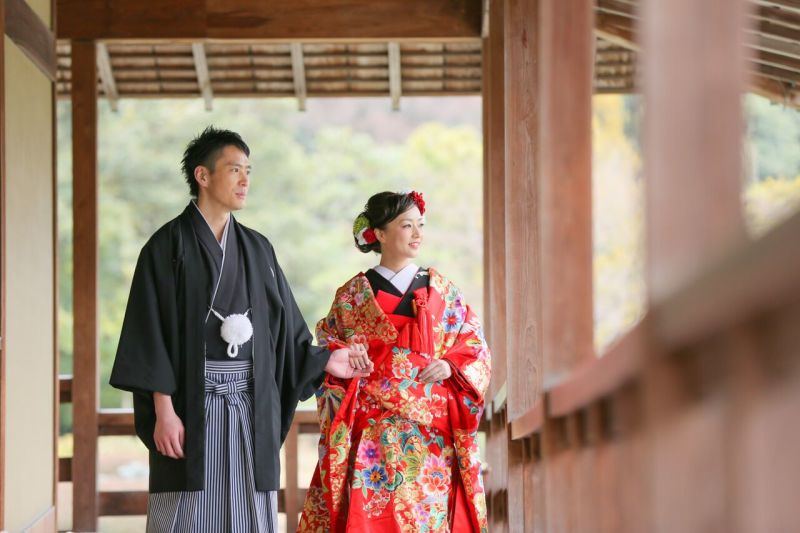 色打掛をはおって衣装チェンジ！