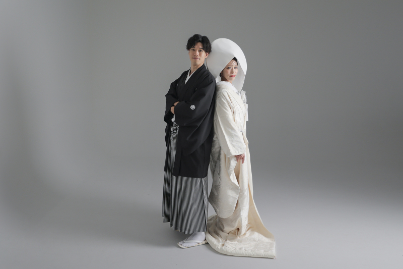 綿帽子と並ぶ、ふたりの姿