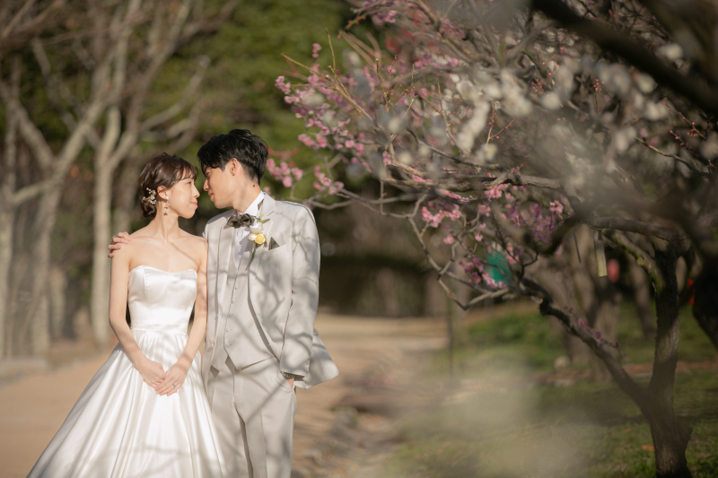 梅の花と一緒に