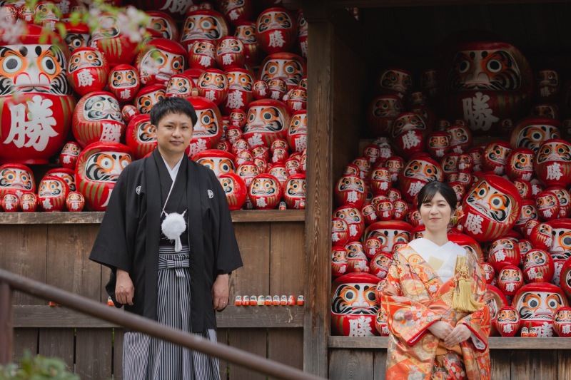 インパクトあり!『勝ちだるま』