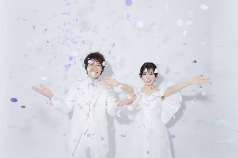 最後はコンフェッティでポップなお写真に!