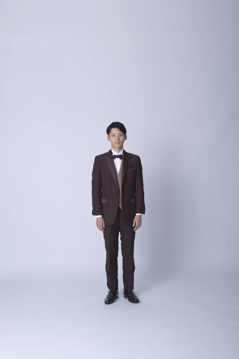 新郎さんソロカット。