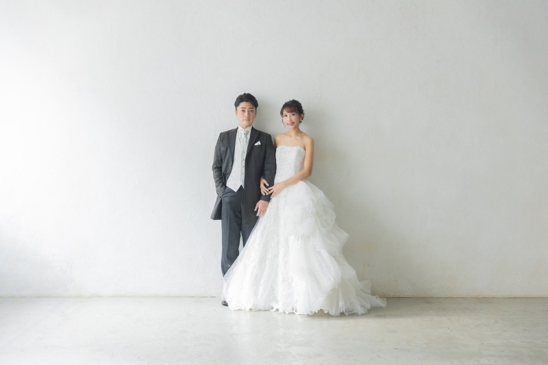 シンプルな白背景に切り替え