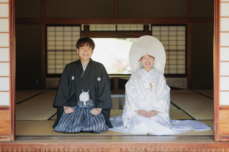 畳のお座敷で正座