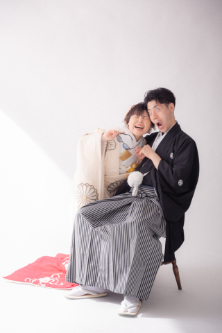 アイテムも使って！和装スタジオプラス