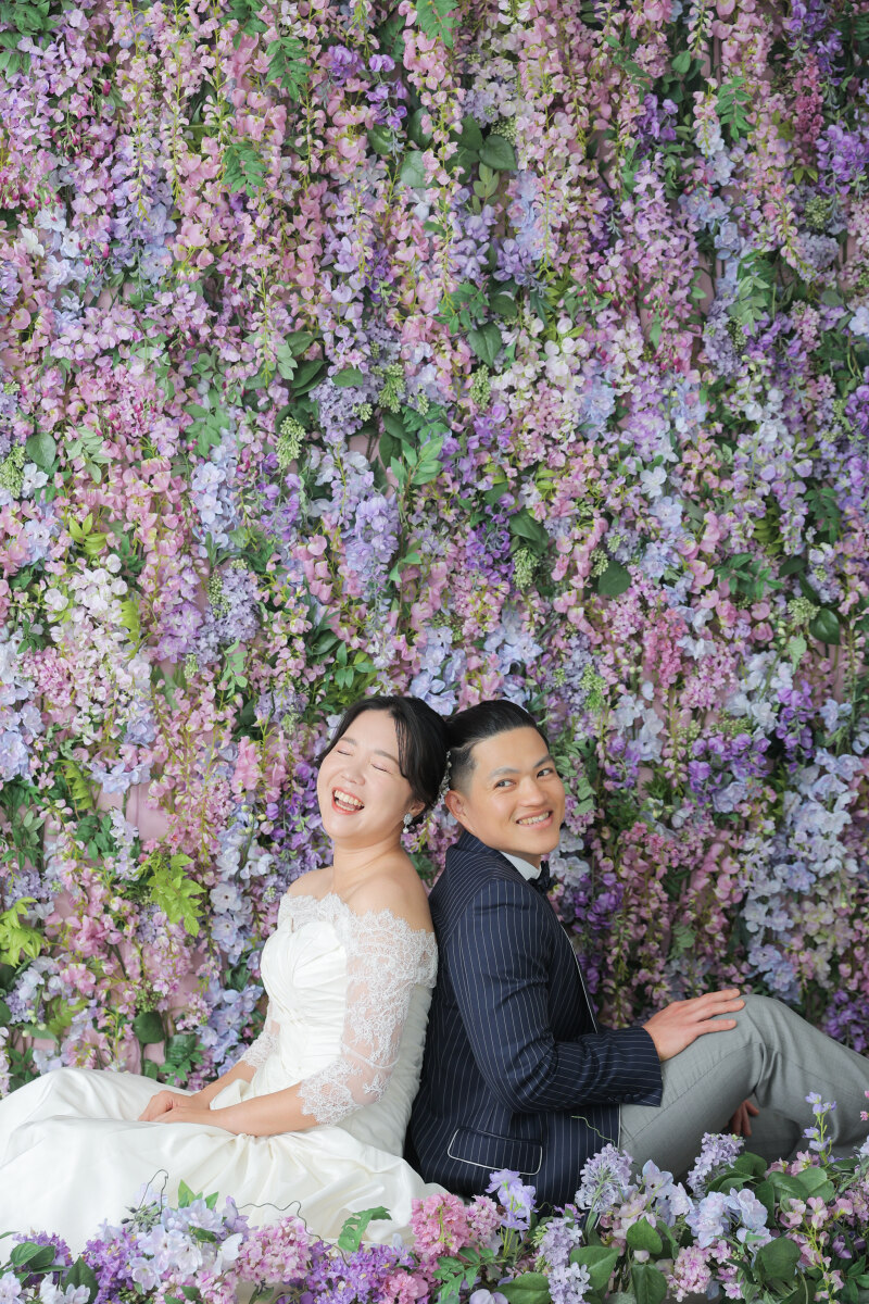 藤の花をバックに!