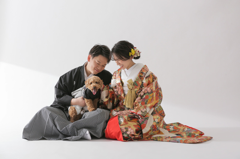 自然光のようなライトの下で