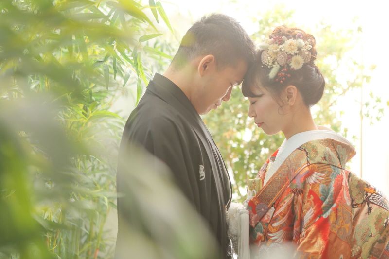 新婦様のキュートなお団子ヘアに注目!