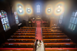 クラシカルなチャペルでフォトウェディング