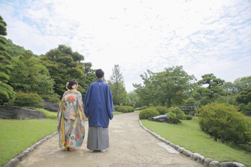 仲良く日本庭園をお散歩♪