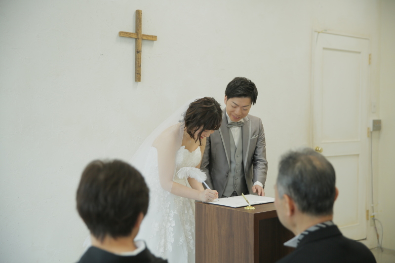 ご結婚証明書へのサイン