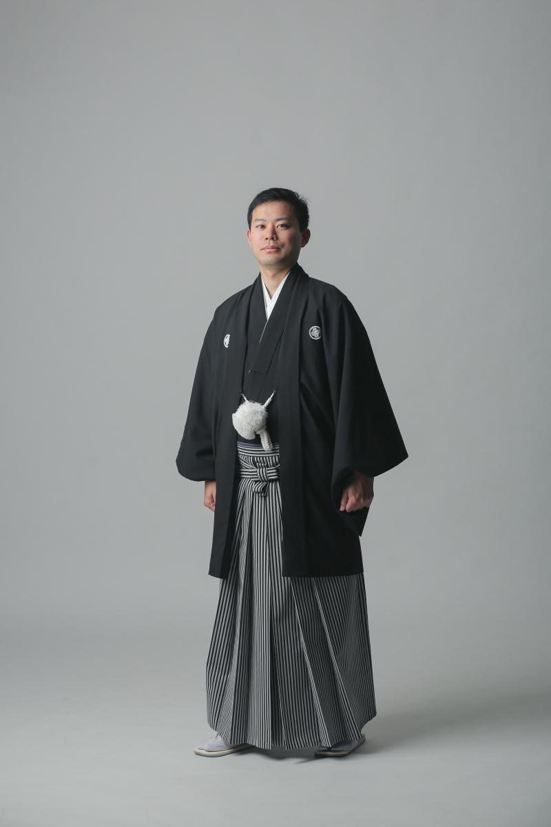 キリッとクールな新郎さん