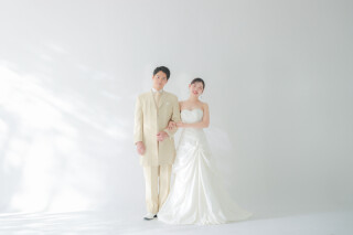 シンプルでフレッシュな洋装スタジオ撮影！