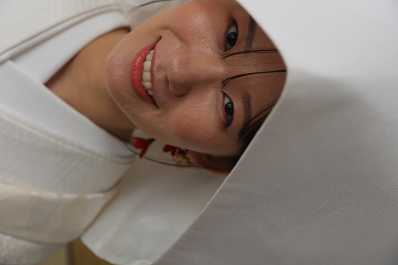 白無垢に着替えて綿帽子を!