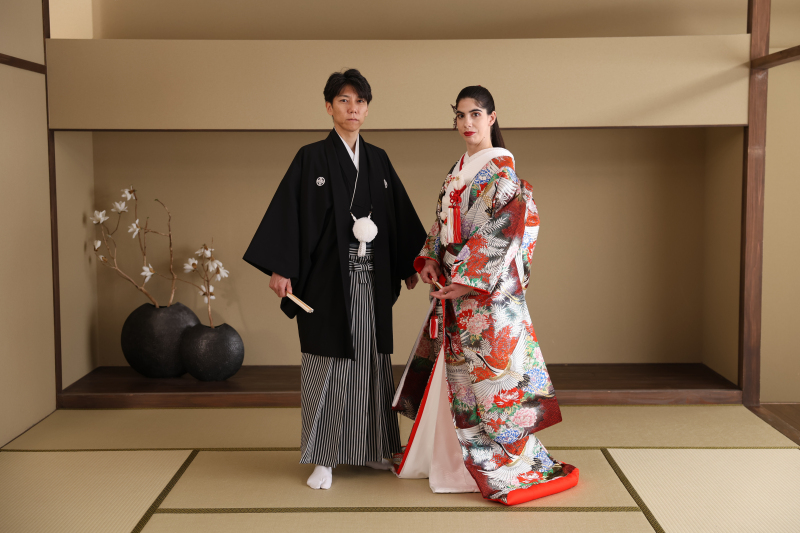 正式な立ち姿のショット