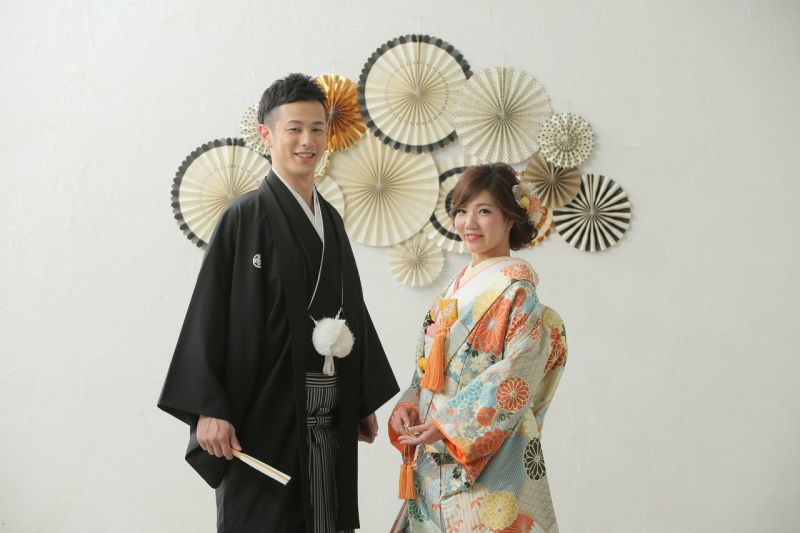 ペーパーファンでモダンな雰囲気！