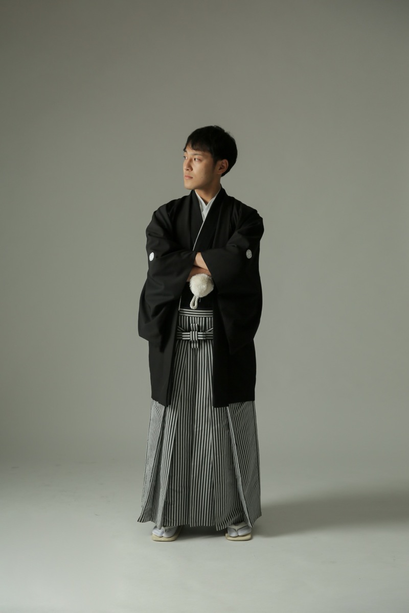 和装の新郎様ソロカット