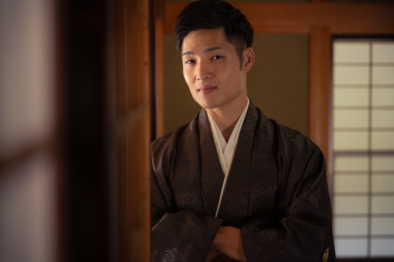 茶室で新郎様のソロショット!