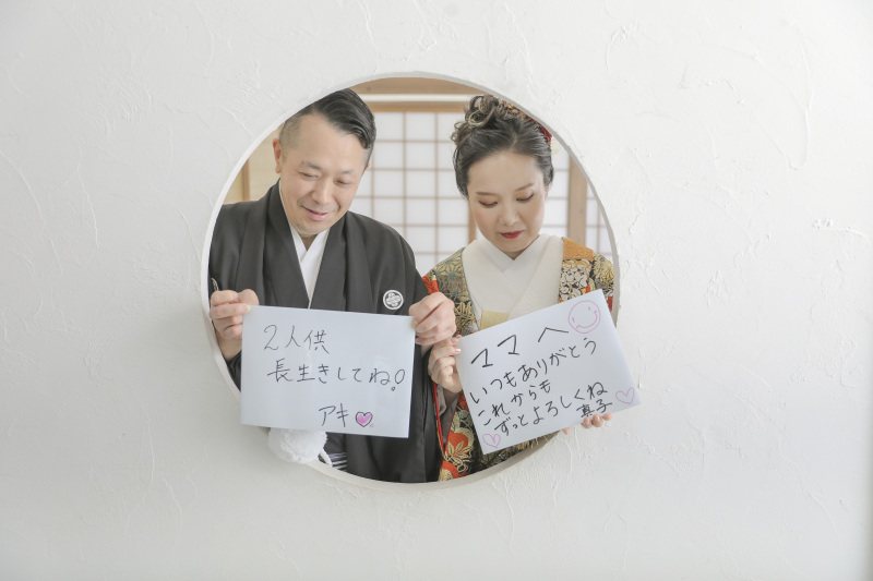 屋内庭園で色打掛と白無垢の撮影!